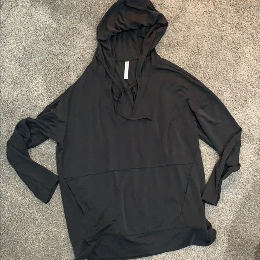 Fabletics top